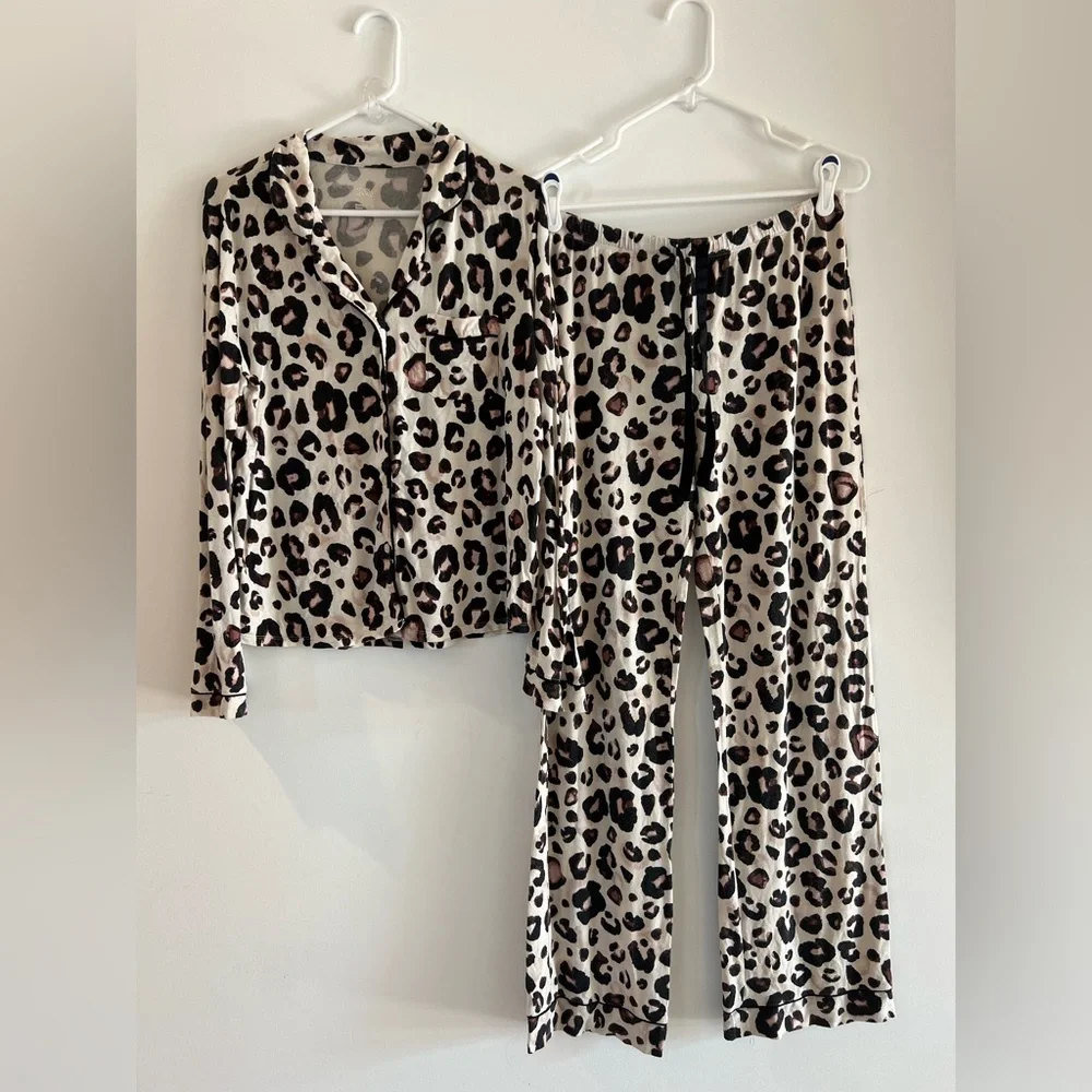 Women’s Pajama Set Size M Leopard Print Modal Soft Lounge Sleepwear - Picture 2 of 8